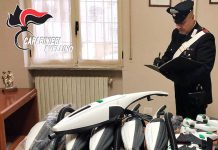 Lioni, mentre compra il “Worverk Folletto” arrivano i Carabinieri: 2 denunce