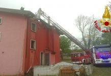Cesinali, abitazione in fiamme. Incendio domato dopo ore