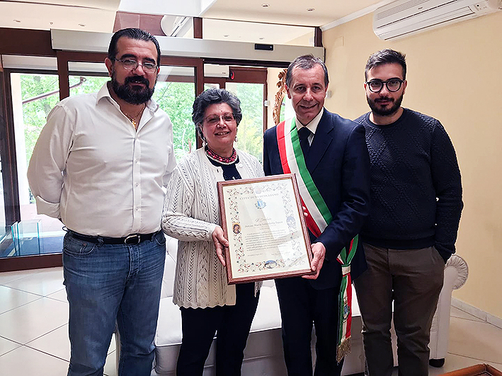 La città di Mercogliano premia il chirurgo Maria Antonietta Fusco ...