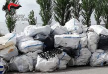 Sequestrati 500 quintali di farina per mangimi nell’Ufita. Erano accanto a rifiuti speciali