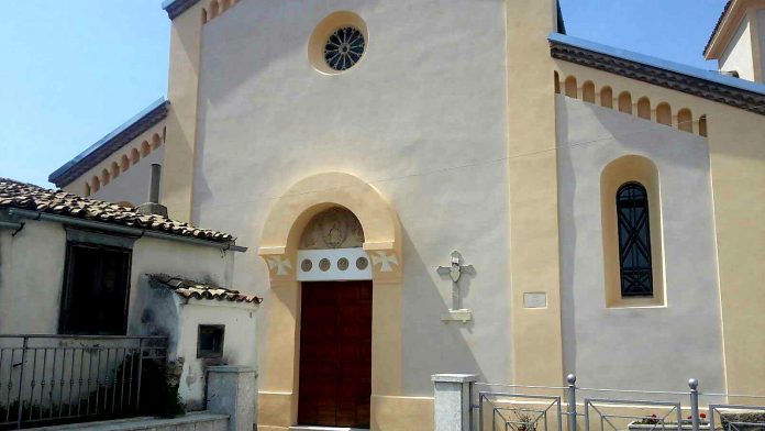 La comunità di Zungoli si stringerà intorno alla Famiglia di Carmen, per i funerali della 19enne uccisa da un malore improvviso sabato 6 luglio. Le esequie nella chiesa madre Sant'Anna di Zungoli
