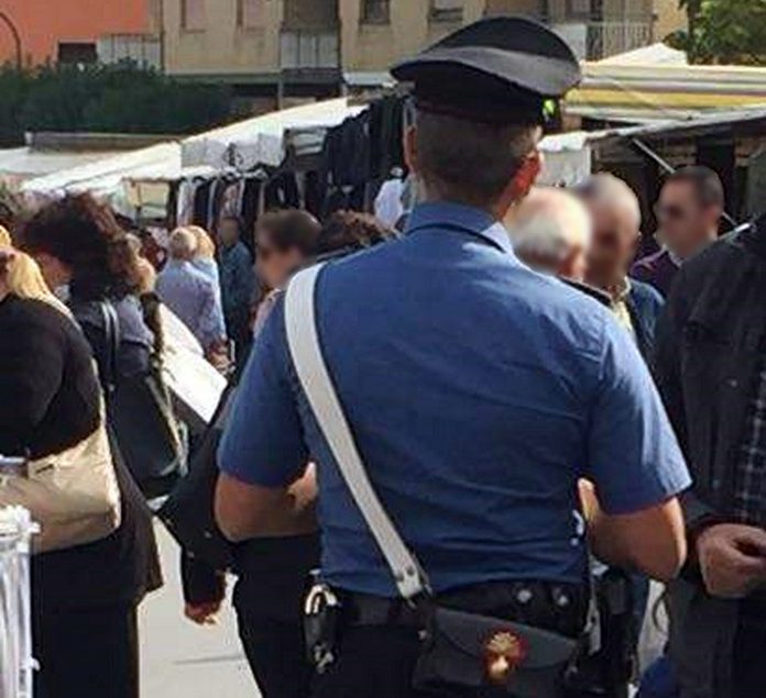 Carabinieri nei mercati in tutta la provincia per il controllo di 400 attvità: è l'operazione Action Day, disposta dal Comando provinciale di Avellino