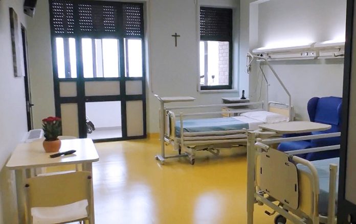 Una camera per la degenza presso la Rsa di Bisaccia, all'interno della Struttura Polifunzionale della Salute