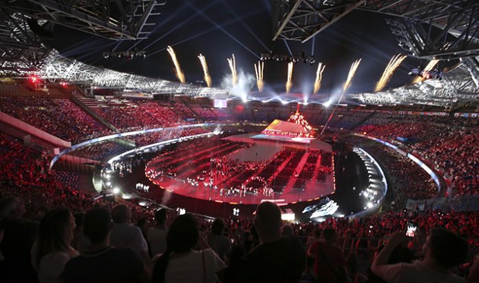 Lo Stadio San Paolo durante la spettacolare manifestazione di apertura della 30esima Universiade