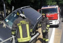 Incidente sull Ofantina, un uomo sbanda con l’auto e finisce fuori strada