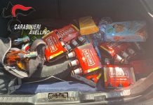 Scorte di alcolici e prodotti alimentari in auto, 3 denunciati per ricettazione