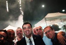 Compleanno da sindaco di Avellino per Gianluca Festa. Brindisi con famiglia e amici