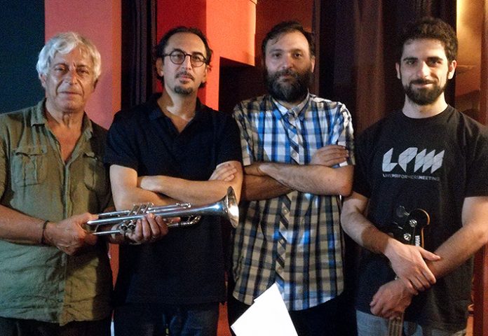 Villamaina stasera tra musica e poesia con 'Impro Mementerrae'. Appuntamento a partire dalle ore 20 sull’aia che si affaccia sulla Valle d’Ansanto. Protagonisti i poeti: Domenico Cipriano e Antonio Guarino accompagnati dai musicisti Carmine Cataldo e Vincenzo Ricciardelli