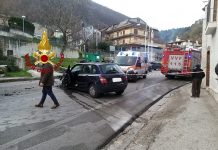 Furgone contro auto in via Nazionale a Monteforte, 3 feriti in ospedale