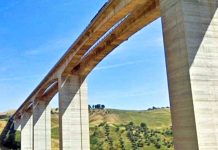 Stop ai Tir su viadotto dell’A14, Sibilia attacca
