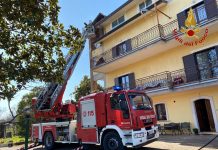 A Prata canna fumaria a fuoco, paura in Contrada Montagnola