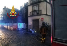 Ciclomotore in fiamme ad Avellino. Intervento dei Vigili del Fuoco all’alba