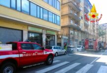 Principio di incendio in un negozio di Avellino durante la pausa pranzo