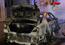 Bruciata a Gesualdo un’auto parcheggiata in centro. Indagano i Carabinieri