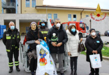 Ad Avellino la Befana in Pediatria con i Vigili del Fuoco e l’Unicef