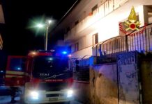 Abitazione in fiamme a Sperone, in salvo una famiglia