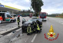 Incidente a Pratola Serra, scontro fra due auto sulla Statale 7 bis