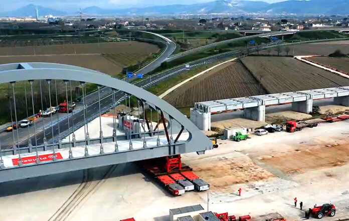 L'Alta Velocità/Capacità Napoli-Bari ha il primo ponte ad Acerra. Fase di installazione del viadotto documentata da un filmato della Webuild