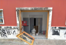 «Eliseo di Avellino vandalizzato», l’ex assessore Gambardella lancia l’allarme
