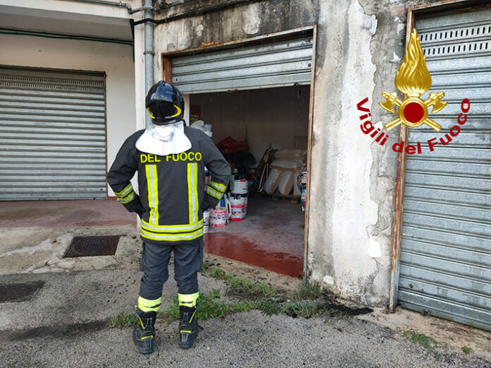 Esplosione in una palazzina ad Arcella di Montefredane, danni ma nessuna vittima