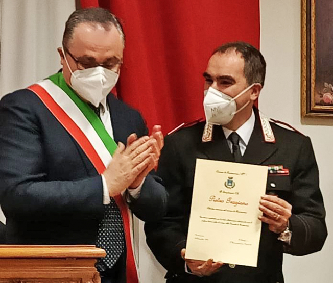 L'ex Comandante Carabinieri di Fontanarosa, Pietro Graziano, è cittadino onorario nel Comune dove ha guidato la Stazione per vent'anni