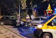Scontro tra auto nella notte ad Avellino, un giovane ferito in ospedale