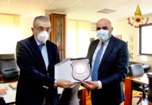 Il Presidente della Provincia di Avellino Buonopane in visita ai Vigili del Fuoco
