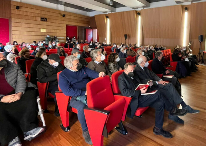 Ferdinando Cianciulli, solenne omaggio dell'Irpinia e della Campania. In platea il Vicepresidente della Giunta Regionale della Campania, Fulvio Bonavitacola e il Presidente dell'Osservatorio Rifiuti, Enzo De Luca