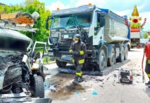 Autocarro contro fuoristrada a Sant’Angelo dei Lombardi, 2 feriti in ospedale