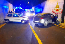 Scontro tra auto nella galleria di Solofra: 2 donne in ospedale