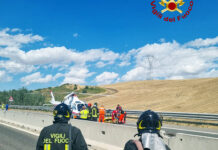 Auto contro il guard rail sull’A16 a Lacedonia, una famiglia in ospedale: grave una donna
