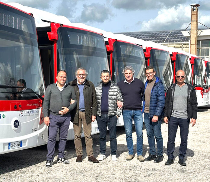 AIR Campania schiera 27 bus prodotti a Flumeri dalla Menarini